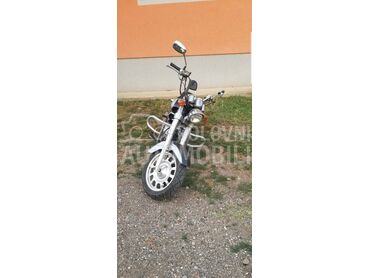 Kinroad 150, 700 €, 2007. , 150 cm3, 19.000 km, 9kW (12 KS), Chopper / Cruiser, Aleksandrovac