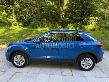 Volkswagen T-Roc 1,0 TSI restajling, 16.150 €, 2022. Džip/SUV, Benzin | 999 cm3, 93.400 km, 81kW (110 KS), Manuelni 6 brzina, 4/5 vrata, 5 sedišta, Beograd