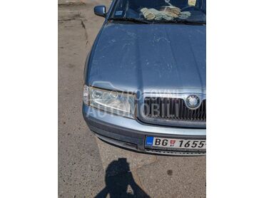 Škoda Octavia 1.6, 800 €, 2003. Karavan, Benzin | 1595 cm3, 250.000 km, 75kW (102 KS), Manuelni 5 brzina, 4/5 vrata, 5 sedišta, Beograd