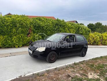 Volkswagen Polo 1.4, 1.950 €, 2005. Hečbek, Benzin | 1390 cm3, 213.732 km, 55kW (75 KS), Manuelni 5 brzina, 2/3 vrata, 5 sedišta, Starčevo