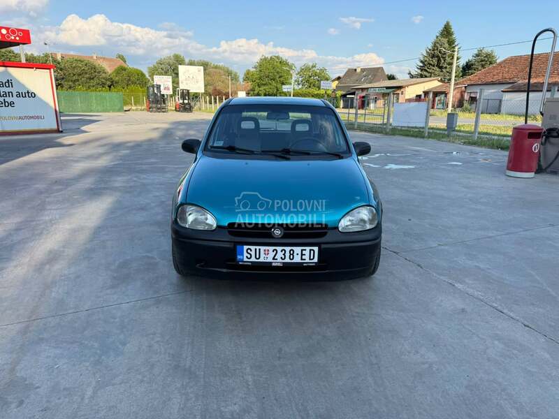 Opel Corsa B 1996 photo 2