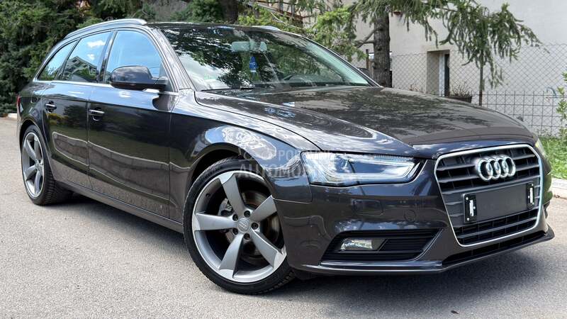 Audi A4 2012 photo 4