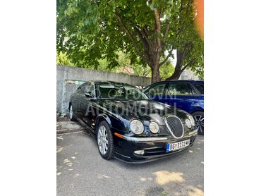 Jaguar S-Type 2.5 V6 (može zamena), 2.850 €, 2003. Limuzina, Benzin | 2497 cm3, 277.000 km, 147kW (200 KS), Manuelni 5 brzina, 4/5 vrata, 5 sedišta, Beograd