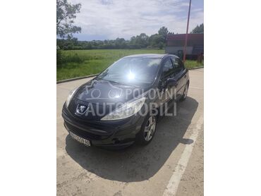 Peugeot 207 1.6 HDI, 2.850 €, 2006. Hečbek, Dizel | 1560 cm3, 240.000 km, 66kW (90 KS), Manuelni 5 brzina, 4/5 vrata, 5 sedišta, Sopot