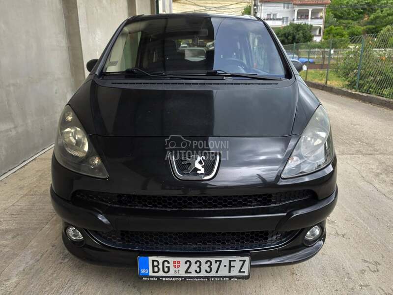 Peugeot 1007 2007 photo 2
