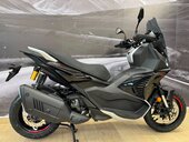 Aprilia SR GT 400
