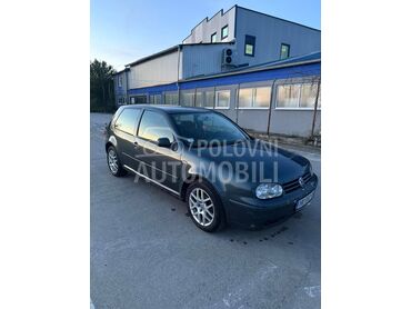 Volkswagen Golf 4 , 1.510 €, 2003. Hečbek, Benzin | 1595 cm3, 250.000 km, 77kW (105 KS), Manuelni 5 brzina, 2/3 vrata, 5 sedišta, Vranje