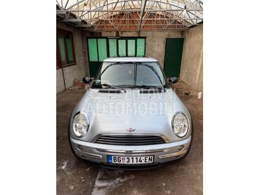 MINI One  (može zamena), 2.700 €, 2002. Kupe, Benzin | 1600 cm3, 223.000 km, 66kW (90 KS), Manuelni 5 brzina, 2/3 vrata, 4 sedišta, Bečmen
