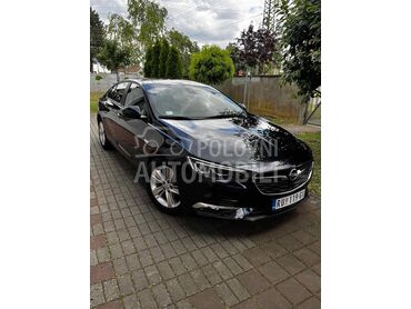 Opel Insignia 1.6cdti, 10.500 €, 2017. Limuzina, Dizel | 1598 cm3, 195.000 km, 100kW (136 KS), Manuelni 6 brzina, 4/5 vrata, 5 sedišta, Pećinci