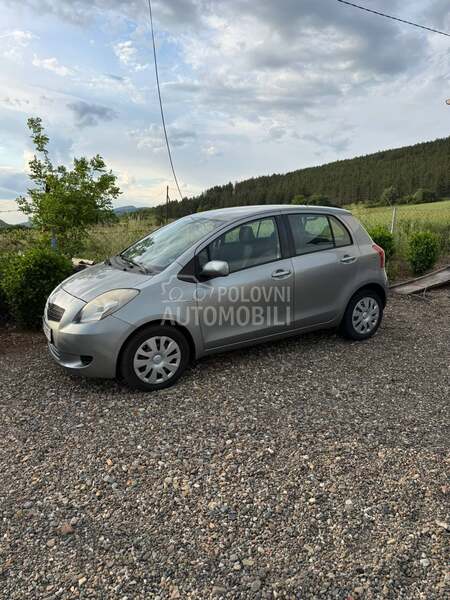 kompletan auto u delovima za Toyota Yaris od 2005. do 2010. god.