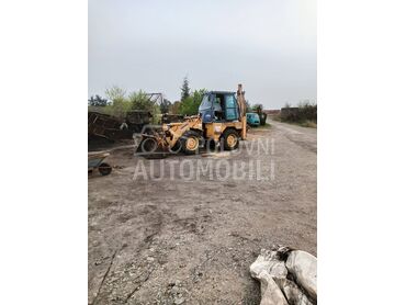 Komatsu 40.13c (može zamena), 25.000 €, 2003. , Kombinirke, Dizel, 68kW (92 KS), Automatski menjač, Pančevo
