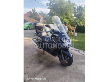 Yamaha Majesty, 2.700 €, 2010. , 400 cm3, 45.000 km, 25kW (34 KS), Scooter, Aleksinac