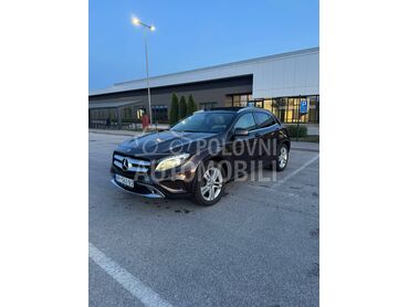 Mercedes Benz GLA 200, 12.200 €, 2015. Džip/SUV, Dizel | 2143 cm3, 200.000 km, 100kW (136 KS), Automatski / poluautomatski, 4/5 vrata, 5 sedišta, Smederevska Palanka