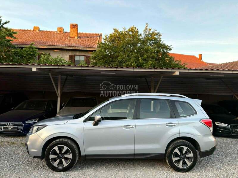 Subaru Forester 2018 photo 4