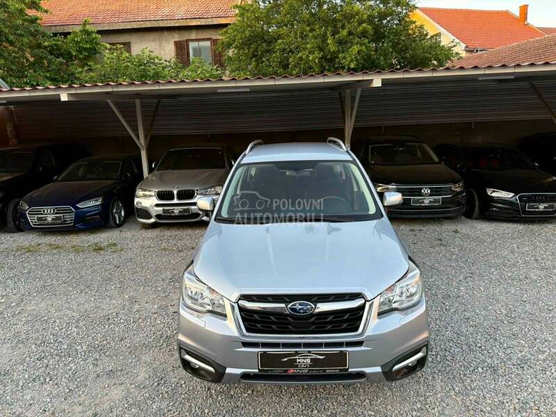 Subaru Forester 2018 photo 2