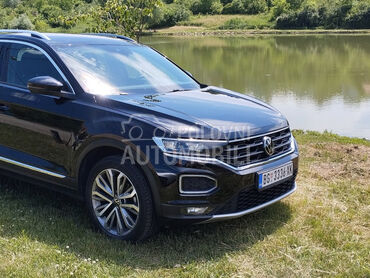 Volkswagen T-Roc 1.5 TSI, 19.900 €, 2021. Džip/SUV, Benzin | 1498 cm3, 98.000 km, 110kW (150 KS), Manuelni 6 brzina, 4/5 vrata, 5 sedišta, Beograd