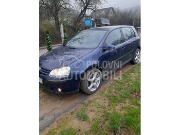 Volkswagen Golf 5 , 3.000 €, 2005. Limuzina, Dizel | 1900 cm3, 268.400 km, 77kW (105 KS), Manuelni 5 brzina, 4/5 vrata, 5 sedišta, Vlasotince