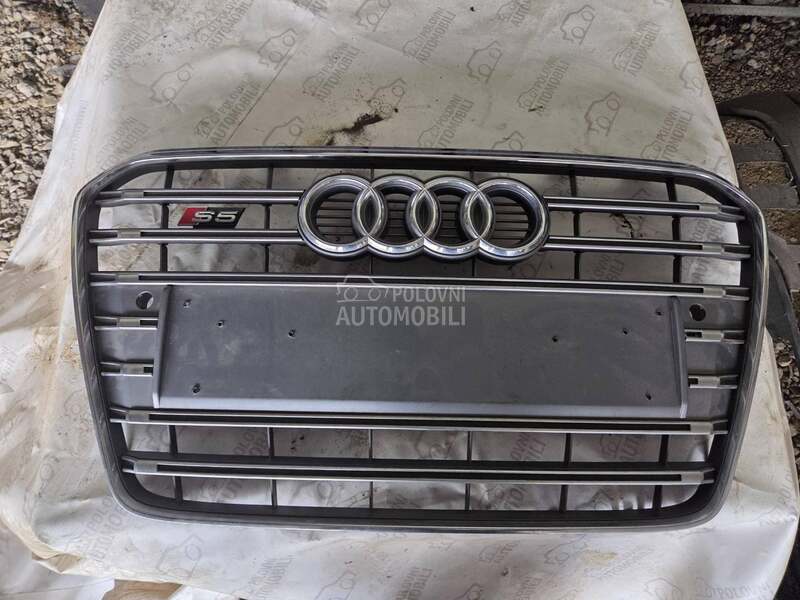 A5 S5 MASKA BRANIKA za Audi A5 od 2011. do 2016. god.