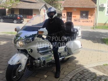 Honda Goldwing 1800, 12.000 €, 2002. , 1832 cm3, 90.000 km, 87kW (118 KS), Chopper / Cruiser, Palić