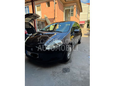 Fiat Grande Punto 1.2, 2.900 €, 2008. Hečbek, Benzin | 1242 cm3, 116.116 km, 48kW (65 KS), Manuelni 5 brzina, 4/5 vrata, 5 sedišta, Niš