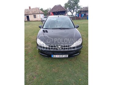 Peugeot 206 , 1.200 €, 2005. Hečbek, Benzin | 1124 cm3, 185.600 km, 44kW (60 KS), Manuelni 5 brzina, 2/3 vrata, 5 sedišta, Draginje