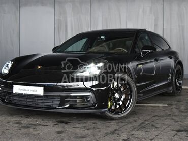 Porsche Panamera 4 E-Hybrid (može zamena), 57.490 €, 2018. Limuzina, Hibridni pogon (benzin) | 2894 cm3, 151.576 km, 339kW (461 KS), Automatski / poluautomatski, 4/5 vrata, 5 sedišta, Beograd