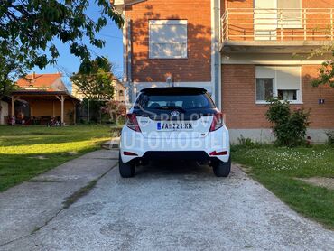 Toyota Yaris 1.0 VTTi Optic Sport, 6.100 €, 2014. Kupe, Benzin | 997 cm3, 231.000 km, 58kW (79 KS), Manuelni 5 brzina, 2/3 vrata, 5 sedišta, Čukarica