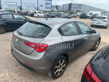Alfa Romeo Giulietta , 3.500 €, 2012. Limuzina, Dizel | 1598 cm3, 260.000 km, 77kW (105 KS), Manuelni 6 brzina, 4/5 vrata, 5 sedišta, Beograd