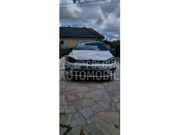 Volkswagen Golf 7 , 13.250 €, 2013. Hečbek, Dizel | 1598 cm3, 233.000 km, 77kW (105 KS), Manuelni 5 brzina, 4/5 vrata, 5 sedišta, Kragujevac