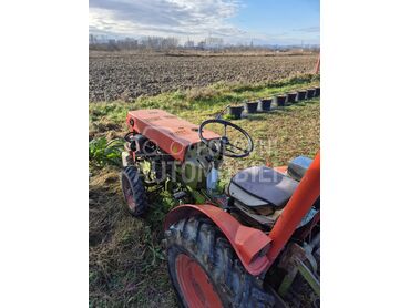 Agri Flyer 19857743228909965, 5.000 €, 1985. , Standardni traktori, 16kW (22 KS), 2x2, Voćarstvo, Lešnica