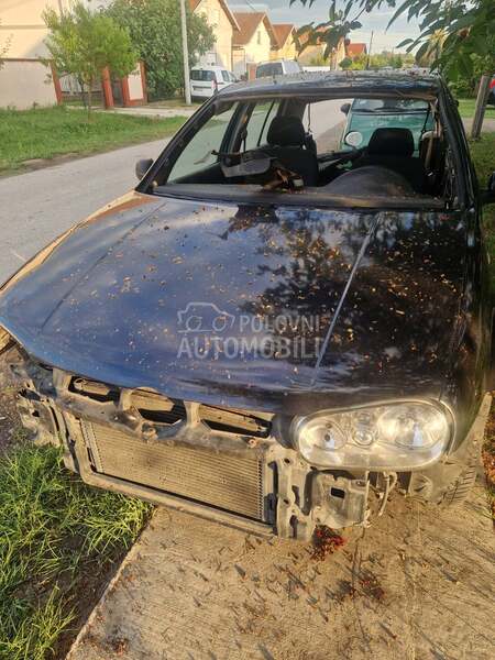 hauba crna za Volkswagen Golf 4 od 1998. do 2005. god.