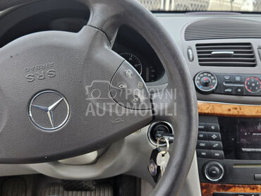 Mercedes Benz E 220 2.2 (može zamena), 3.600 €, 2004. Karavan, Dizel | 2200 cm3, 350.000 km, 110kW (150 KS), Automatski / poluautomatski, 4/5 vrata, 5 sedišta, Obrenovac