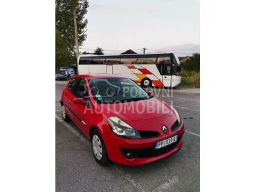 Renault Clio reno, 2.400 €, 2008. Hečbek, Benzin | 1149 cm3, 201.745 km, 55kW (75 KS), Manuelni 5 brzina, 2/3 vrata, 5 sedišta, Palilula