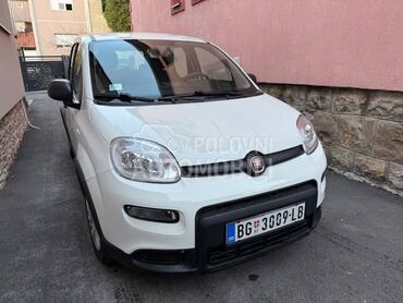 Fiat Panda 1.0 HIBRYD, 9.390 €, 2023. Hečbek, Hibridni pogon (benzin) | 999 cm3, 30.000 km, 51kW (69 KS), Manuelni 6 brzina, 4/5 vrata, 4 sedišta, Beograd