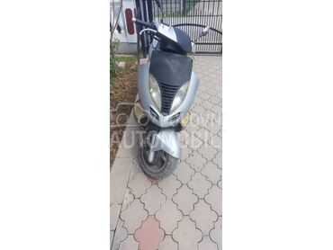 Kymco bet win 125, 600 €, 2004. , 125 cm3, 28.884 km, 8kW (11 KS), Scooter, Paraćin