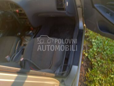 Hyundai Elantra , 290 €, 2001. Hečbek, Benzin + Gas (TNG) | 1599 cm3, 250.000 km, 79kW (107 KS), Manuelni 5 brzina, 4/5 vrata, 5 sedišta, Dubravica