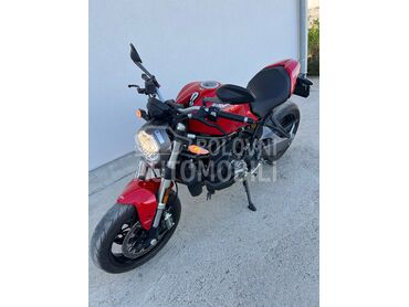 Ducati Monster 821   6 000 km, 7.499 €, 2020. , 821 cm3, 6.563 km, 79kW (107 KS), Naked, Velika Plana