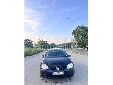 Volkswagen Golf 5 , 2.999 €, 2004. Hečbek, Benzin | 1390 cm3, 275.600 km, 66kW (90 KS), Manuelni 5 brzina, 4/5 vrata, 5 sedišta, Čukarica