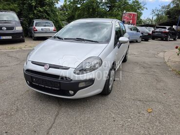 Fiat EVO 1.4, 3.599 €, 2010. Hečbek, Benzin | 1368 cm3, 226.750 km, 57kW (77 KS), Manuelni 5 brzina, 4/5 vrata, 5 sedišta, Beograd
