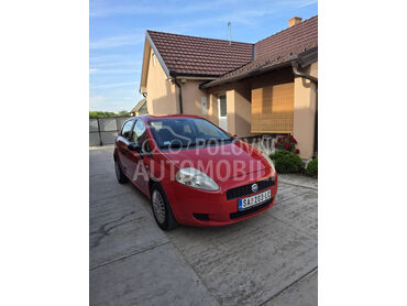 Fiat Grande Punto , 2.500 €, 2006. Hečbek, Benzin | 1368 cm3, 198.000 km, 55kW (75 KS), Manuelni 5 brzina, 4/5 vrata, 5 sedišta, Šabac