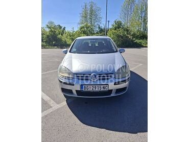 Volkswagen Golf 5 sdi (može zamena), 1.600 €, 2004. Hečbek, Dizel | 1968 cm3, 300.000 km, 55kW (75 KS), Manuelni 5 brzina, 2/3 vrata, 5 sedišta, Lazarevac