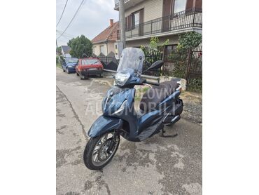 Piaggio beverly 300hp, 4.500 €, 2023. , 300 cm3, 6.800 km, 20kW (27 KS), Scooter, Kragujevac
