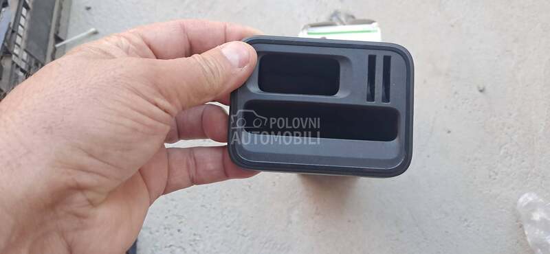 DRŽAČ ZA MOBILNI TELEFON za Škoda Rapid, Fabia, Octavia ... - 5E0857630