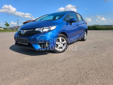 Honda Jazz 1.3i-VTCE, 10.900 €, 2016. Hečbek, Benzin | 1318 cm3, 26.176 km, 75kW (102 KS), Manuelni 6 brzina, 4/5 vrata, 5 sedišta, Beograd