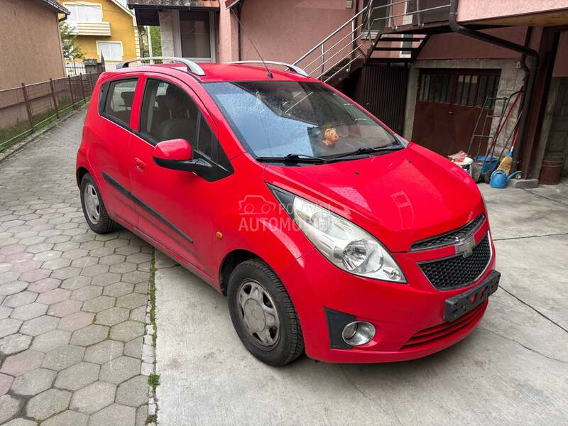 Chevrolet Spark 1.0 2011. god. -  kompletan auto u delovima