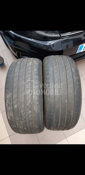 Goodyear 235/40 R19 Letnja