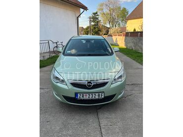 Opel Astra J , 4.300 €, 2010. Hečbek, Benzin | 1598 cm3, 208.461 km, 85kW (116 KS), Manuelni 5 brzina, 4/5 vrata, 5 sedišta, Zrenjanin