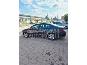 Volkswagen Passat B6 1.9TDI, 3.900 €, 2006. Limuzina, Dizel | 1896 cm3, 280.000 km, 77kW (105 KS), Manuelni 5 brzina, 4/5 vrata, 5 sedišta, Bujanovac