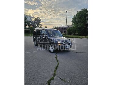 Fiat Doblo , 2.200 €, 2002. Monovolumen (MiniVan), Benzin | 1596 cm3, 330.000 km, 76kW (103 KS), Manuelni 5 brzina, 4/5 vrata, 5 sedišta, Batušinac