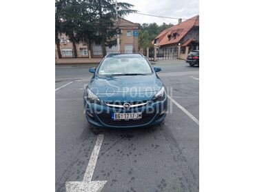 Opel Astra J 1.6, 6.000 €, Polovno, Beograd